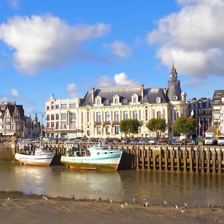Daire Superbe Vue Mer, Port-deauville, Proche Plage, Centre-ville Et Casino *